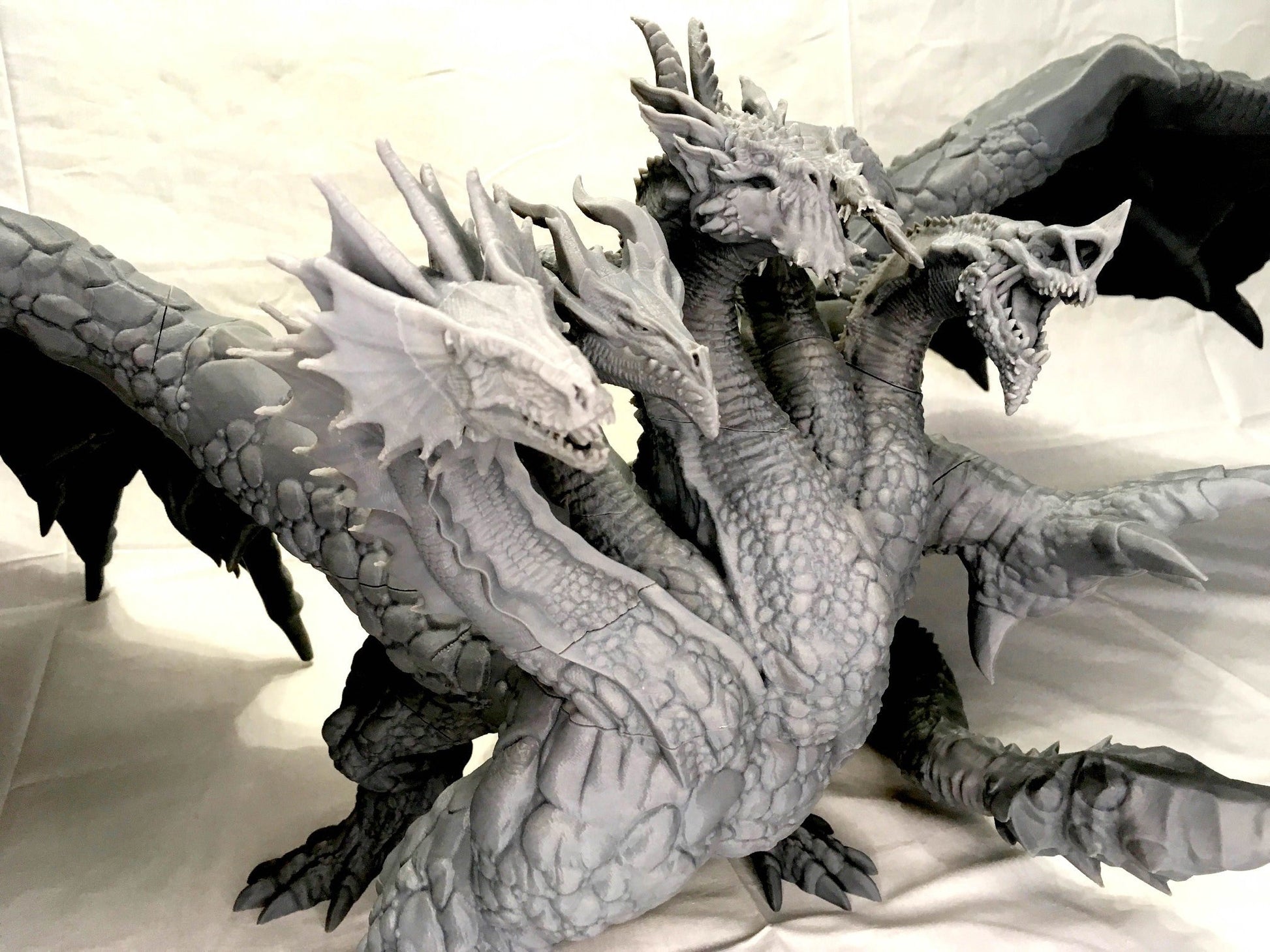 Tiamat | Dragon God D&D Epic 28mm | 32mm miniature | Dungeons and Dragons | Pathfinder | Tabletop Roleplaying Games | RPG | Gargantuan Size
