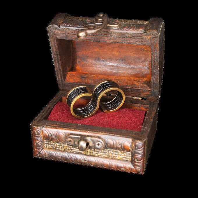 Ring of Spell Storing, Life Sized prop for Dungeons and Dragons, Dnd, Pathfinder, Starfinder, Cosplay Props, LARPing Props, Tabletop RPG